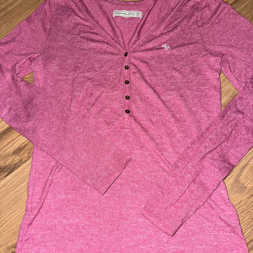 Abercrombie & Fitch Fuchsia Long Sleeve Tee